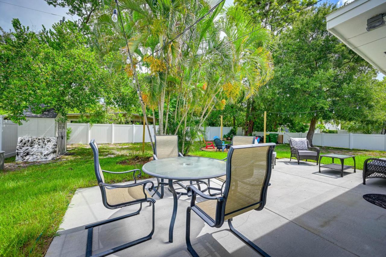 Sunny Sarasota Home With Private Yard And Fire Pit! Exterior photo